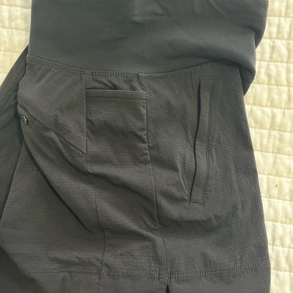 Athleta Trekkie North Short- Black - Picture 5 of 5